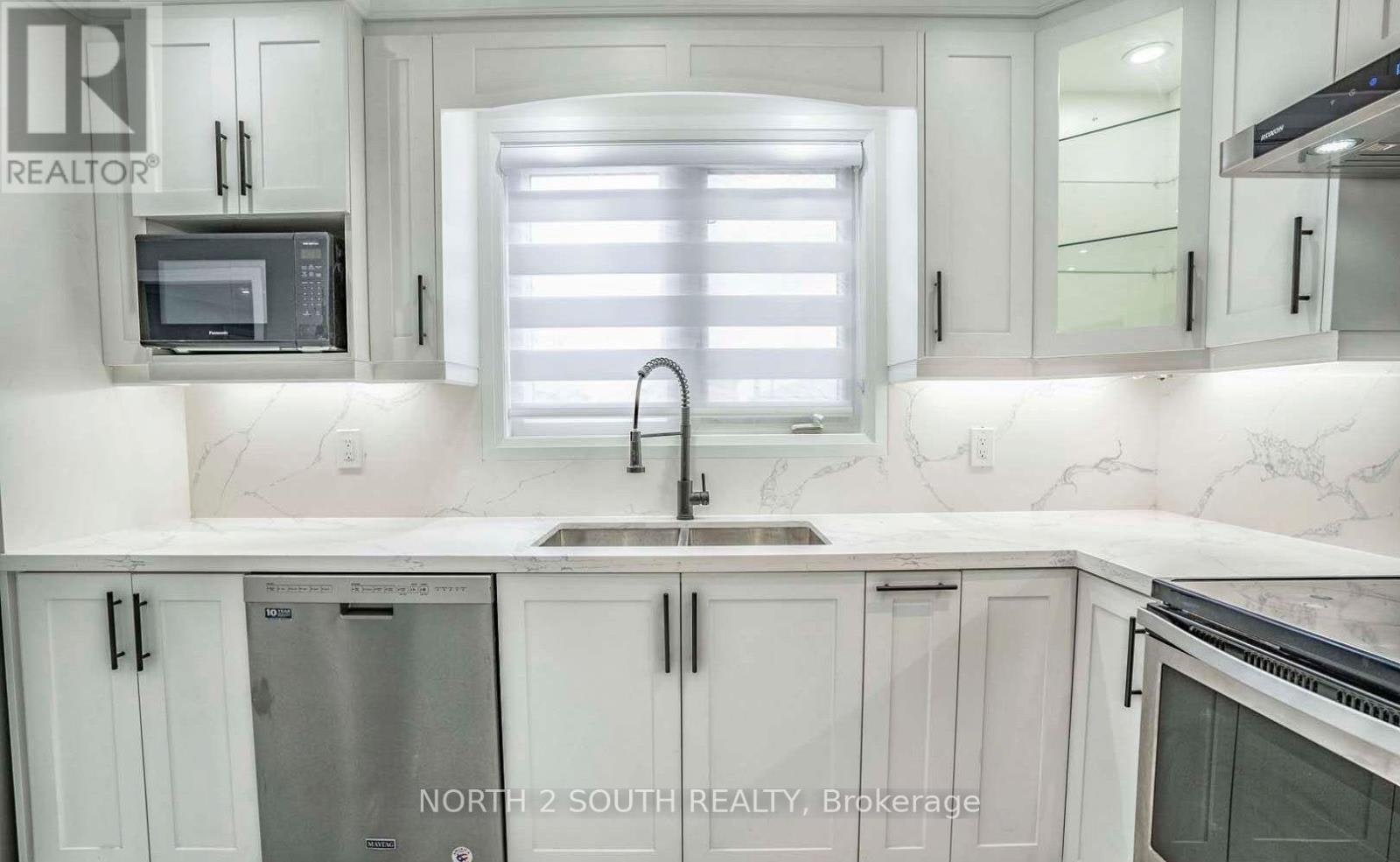 UPPER-37 Loire Court, Toronto, ON, M9V 4Z7 - 20