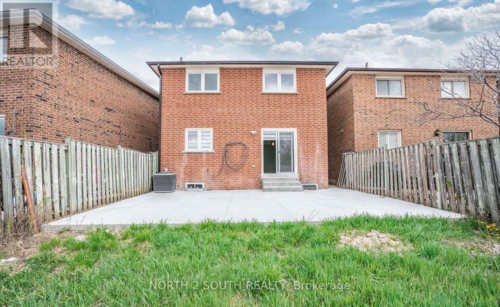 UPPER-37 Loire Court, Toronto, ON, M9V 4Z7 - 39