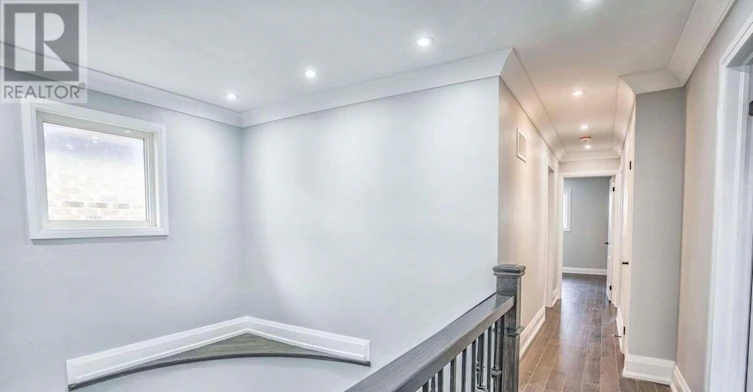 UPPER-37 Loire Court, Toronto, ON, M9V 4Z7 - 24