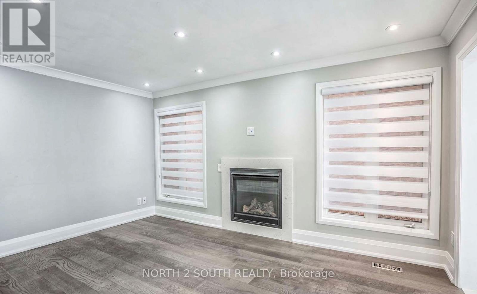UPPER-37 Loire Court, Toronto, ON, M9V 4Z7 - 11