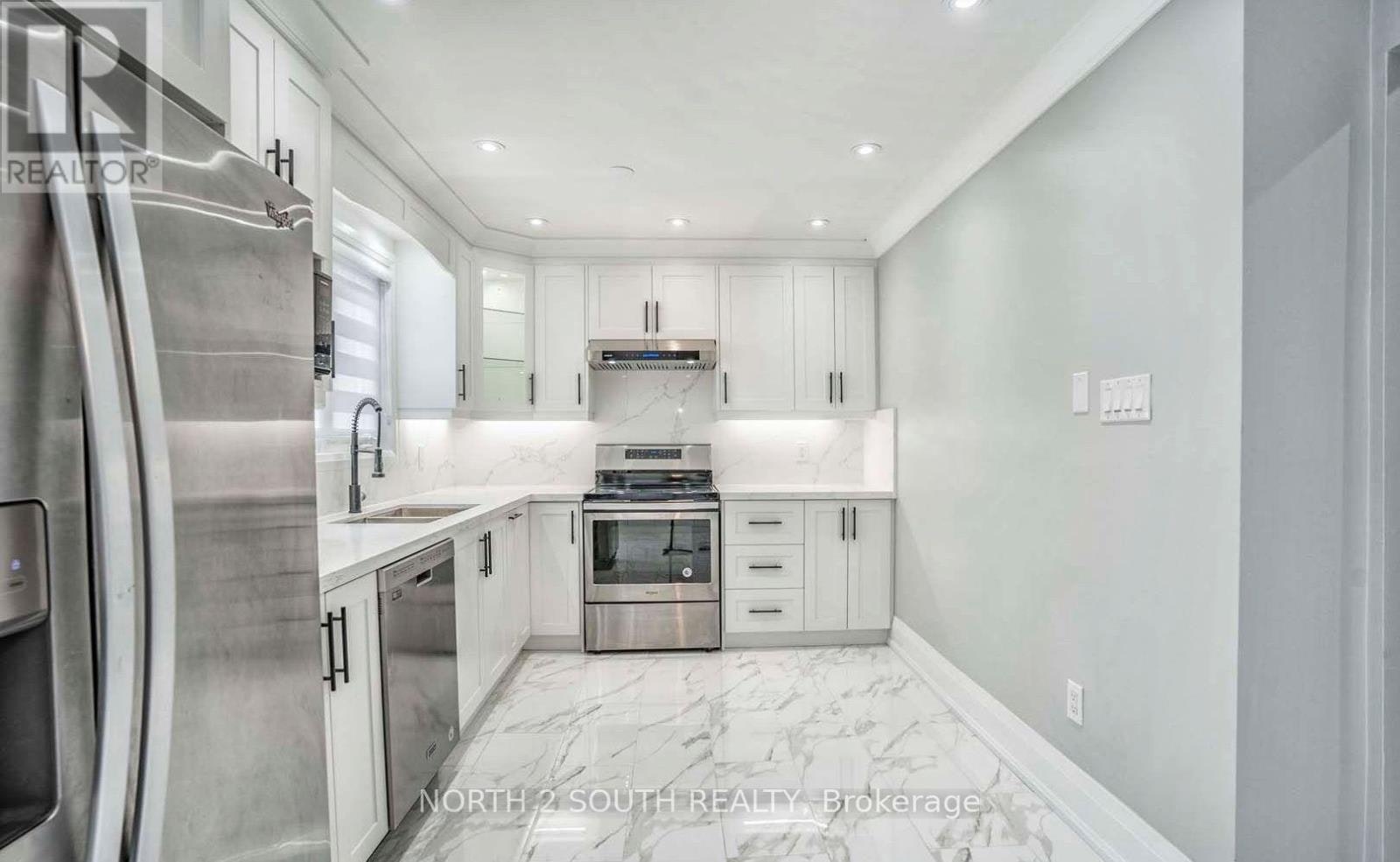 UPPER-37 Loire Court, Toronto, ON, M9V 4Z7 - 19