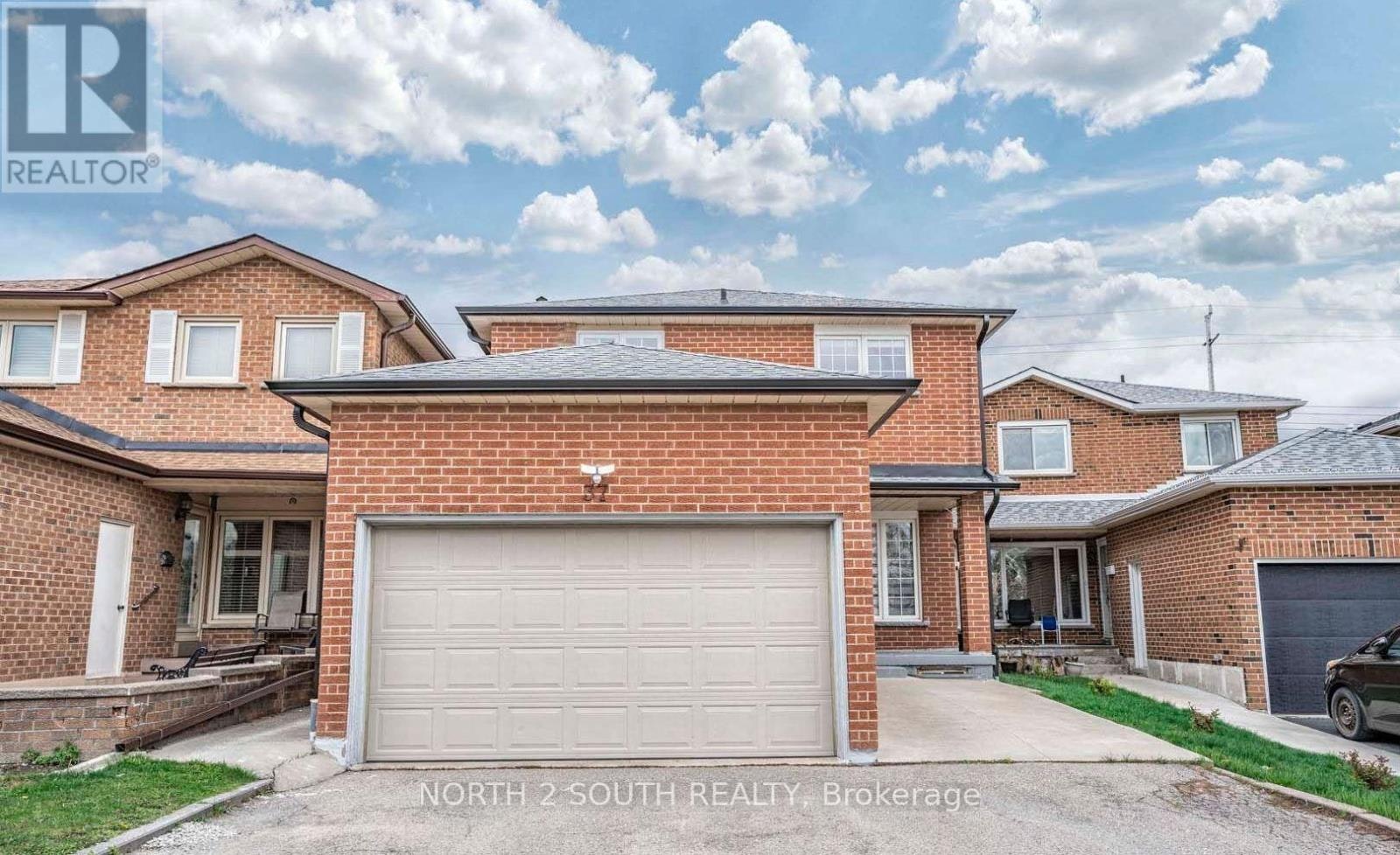 UPPER-37 Loire Court, Toronto, ON, M9V 4Z7 - 3