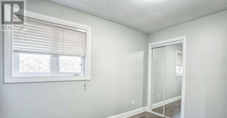 UPPER-37 Loire Court, Toronto, ON, M9V 4Z7 - 32