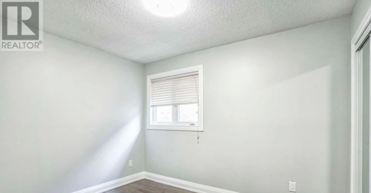 UPPER-37 Loire Court, Toronto, ON, M9V 4Z7 - 31