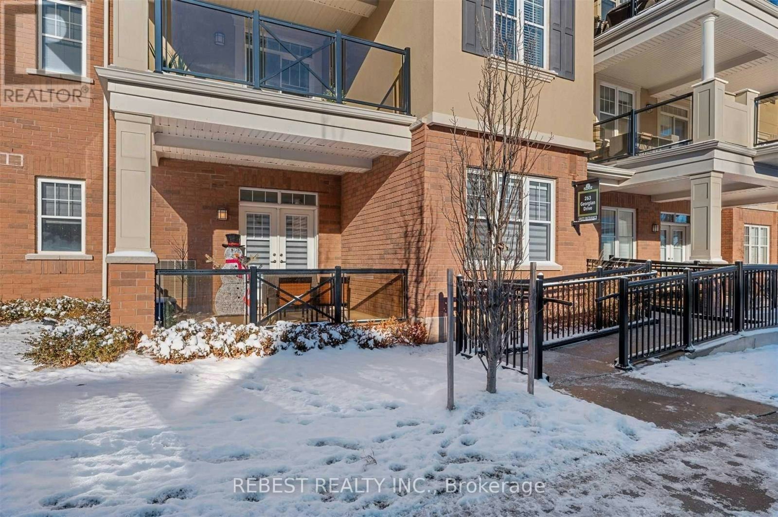 108-263 Georgian Drive, Oakville, ON, L6H 0L2 - 4