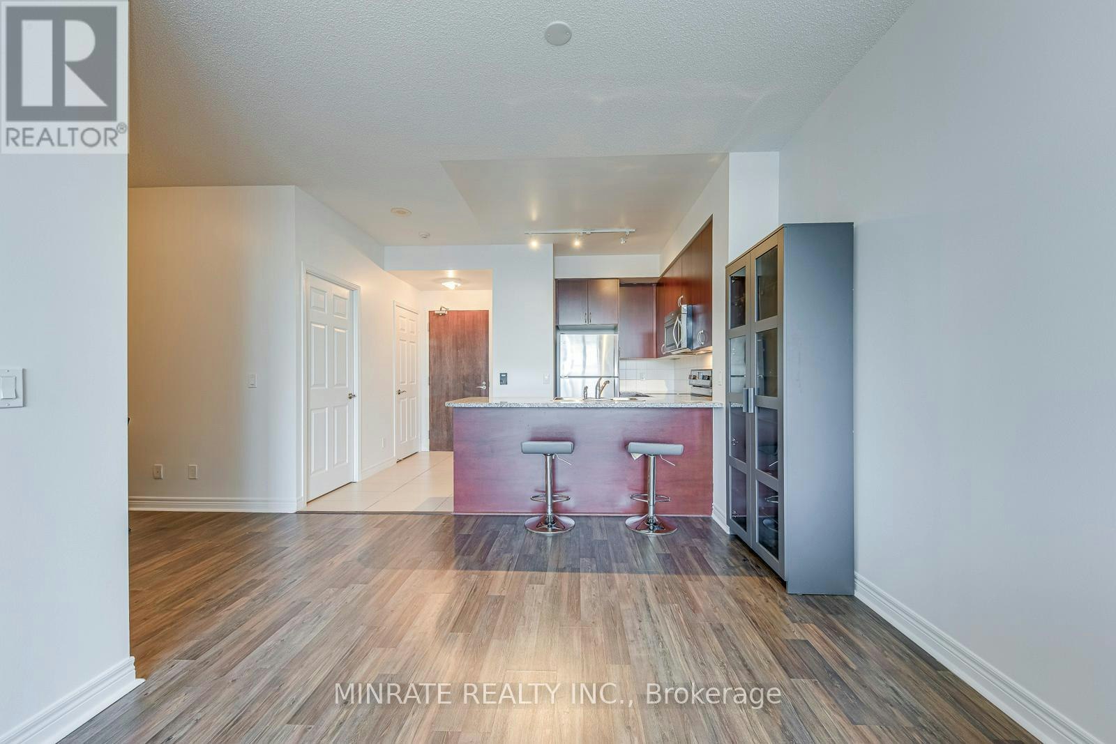 309-339 Rathburn Road W, Mississauga, ON, L5B 0K6 - 6