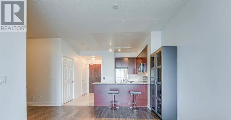 309-339 Rathburn Road W, Mississauga, ON, L5B 0K6 - 6