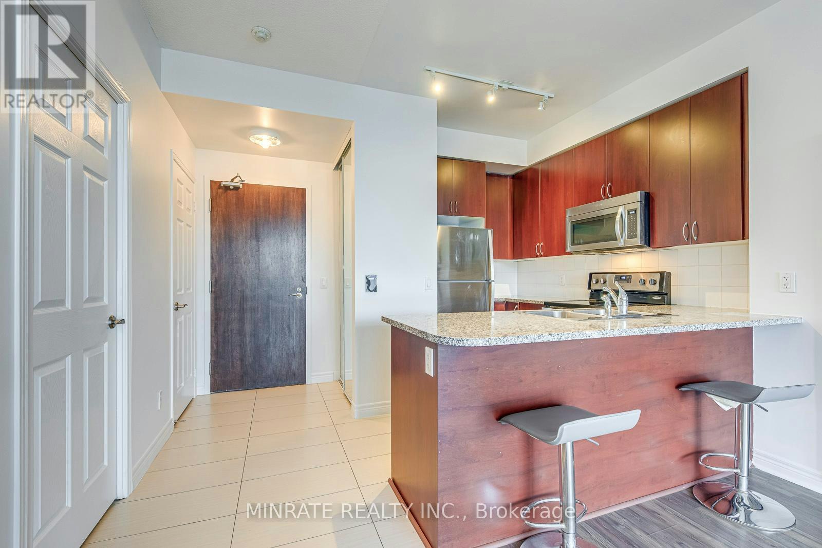 309-339 Rathburn Road W, Mississauga, ON, L5B 0K6 - 4