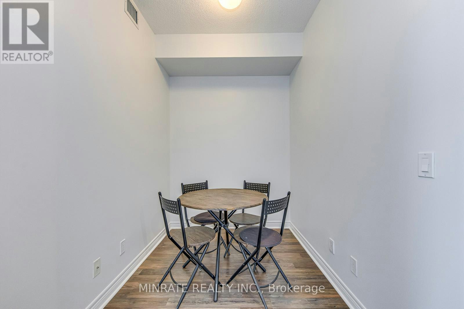 309-339 Rathburn Road W, Mississauga, ON, L5B 0K6 - 7