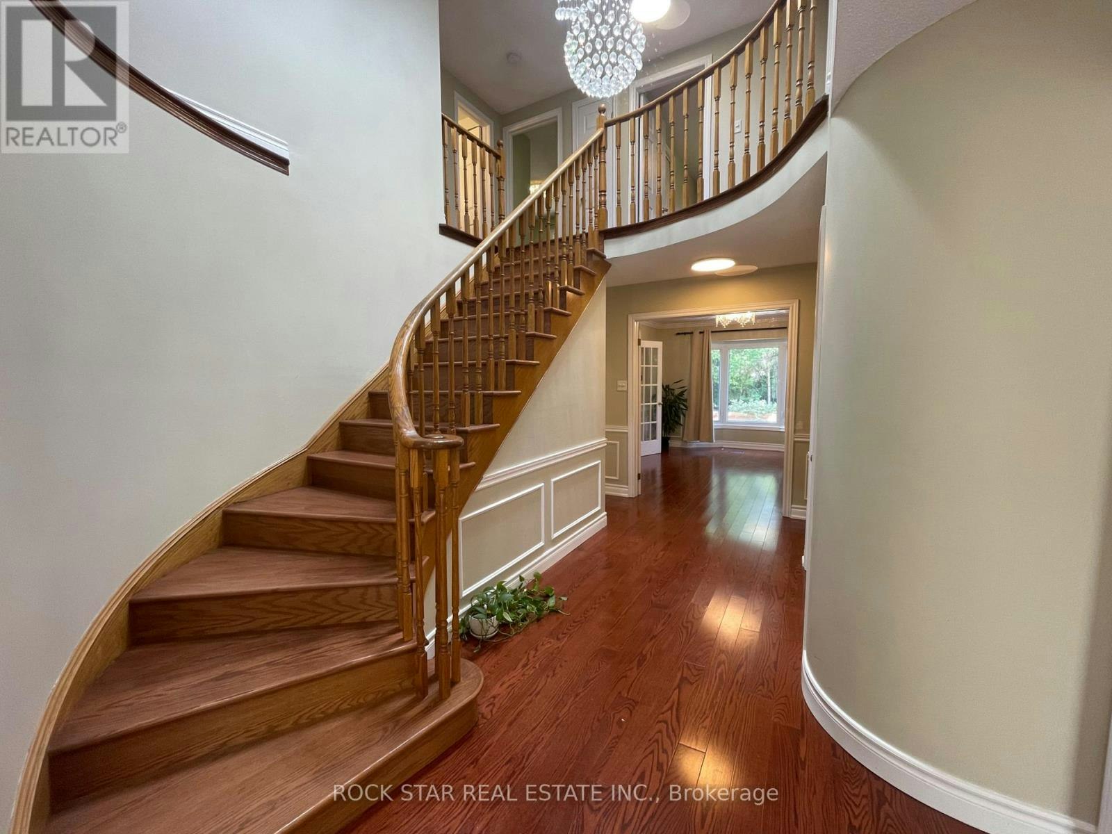 106 Milbourne Crescent, Oakville, ON, L6H 5P1 - 3
