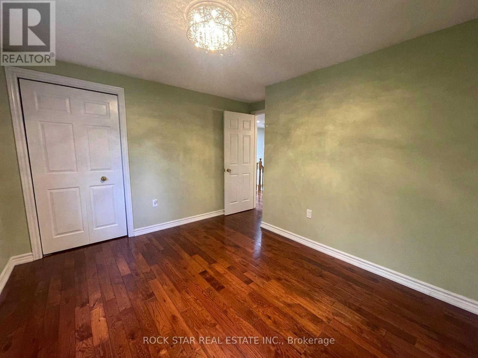 106 Milbourne Crescent, Oakville, ON, L6H 5P1 - 25