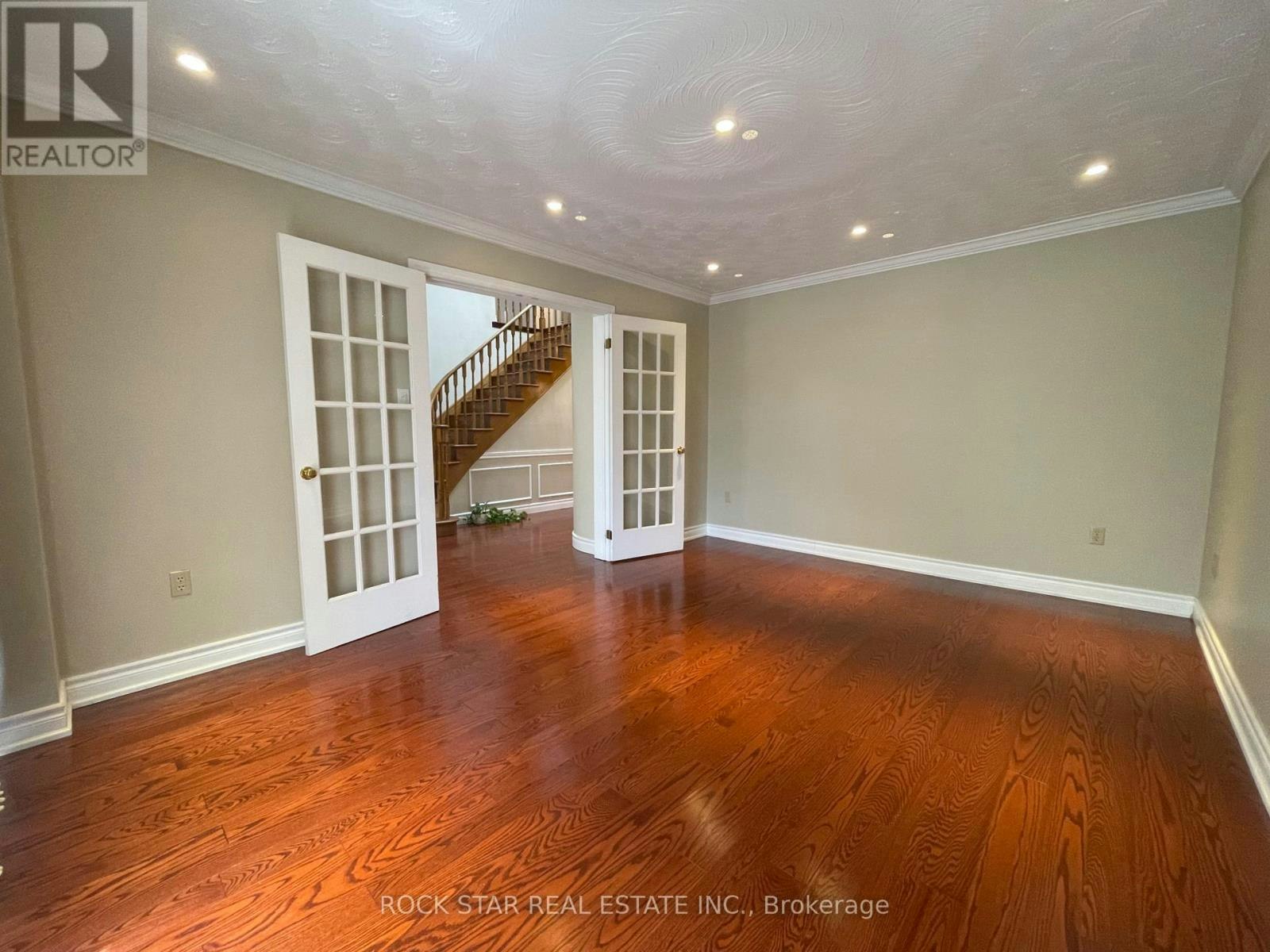 106 Milbourne Crescent, Oakville, ON, L6H 5P1 - 5
