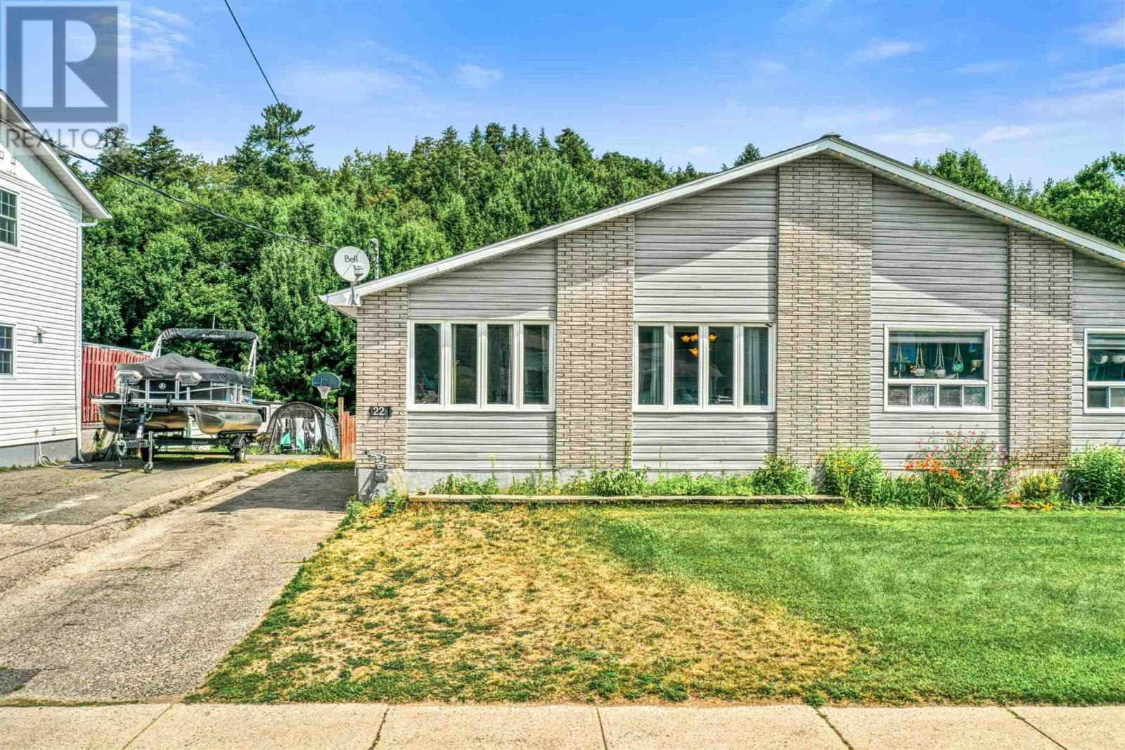 22A Ottawa Avenue, Elliot Lake, ON, P5A 2P1