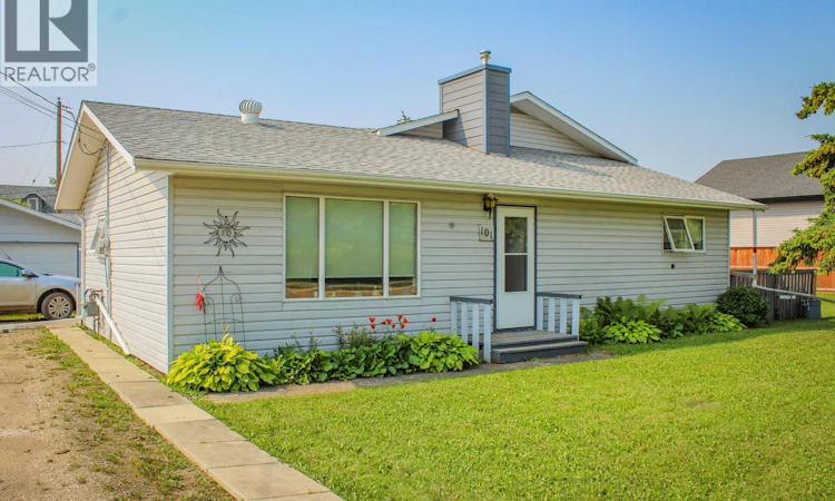 101 Cairns Avenue W
