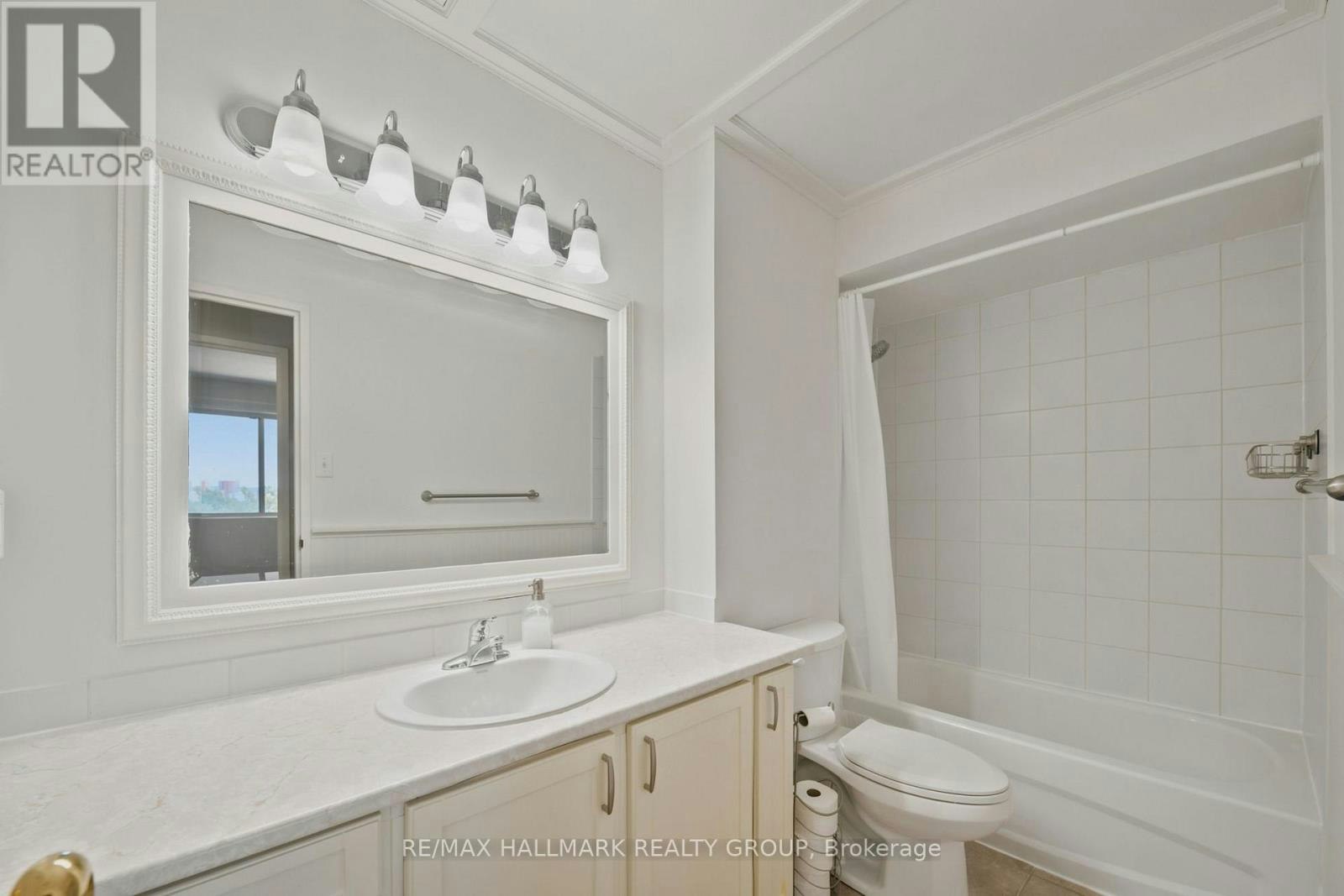 714-20 Chesterton Drive, Ottawa, ON, K2E 6Z7 - 12