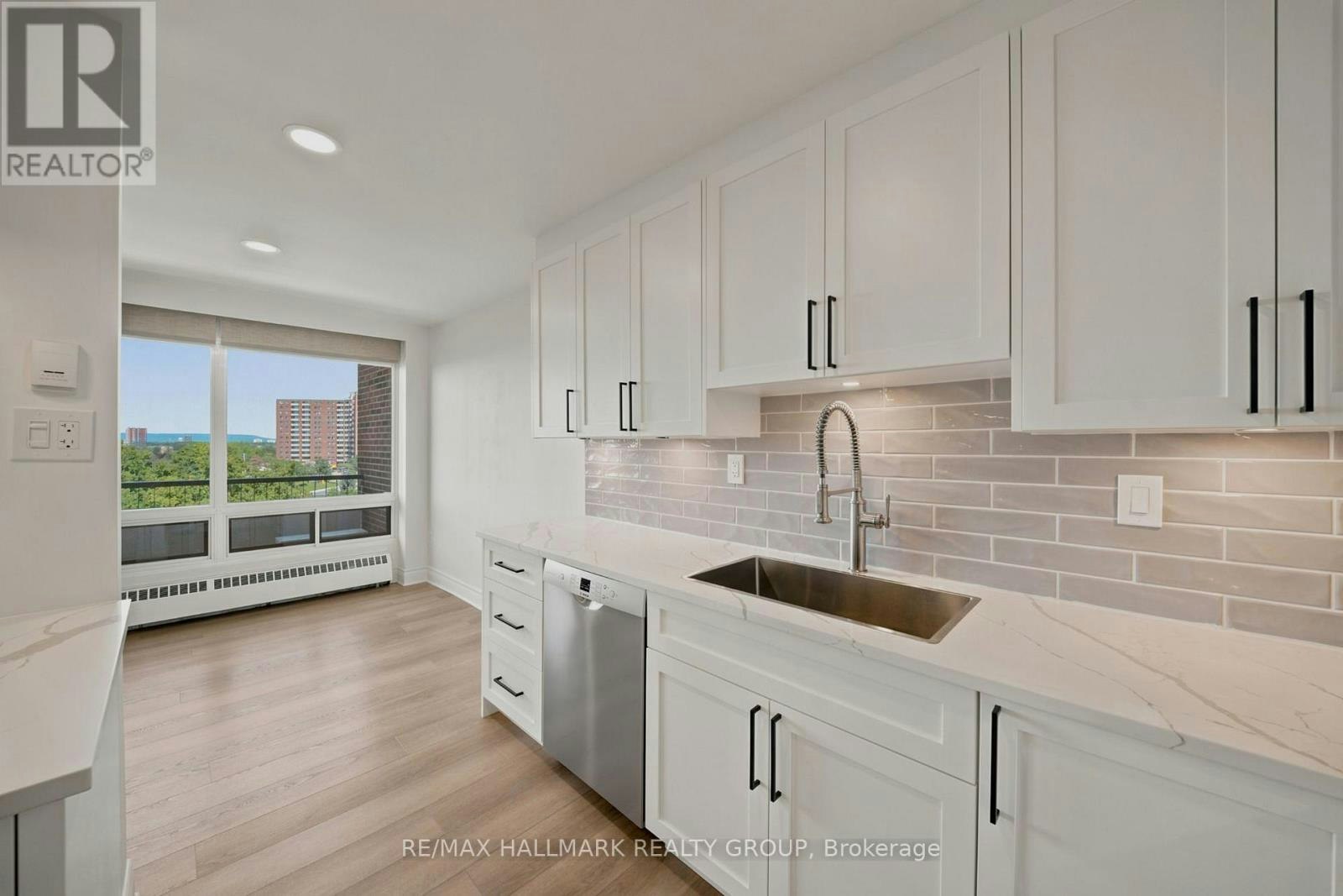 714-20 Chesterton Drive, Ottawa, ON, K2E 6Z7 - 5