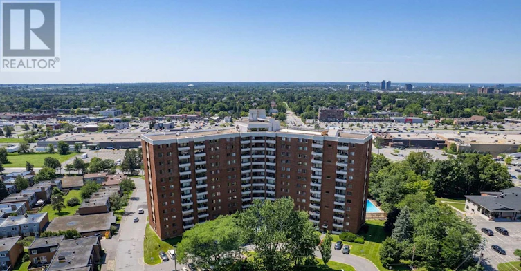 714-20 Chesterton Drive, Ottawa, ON, K2E 6Z7