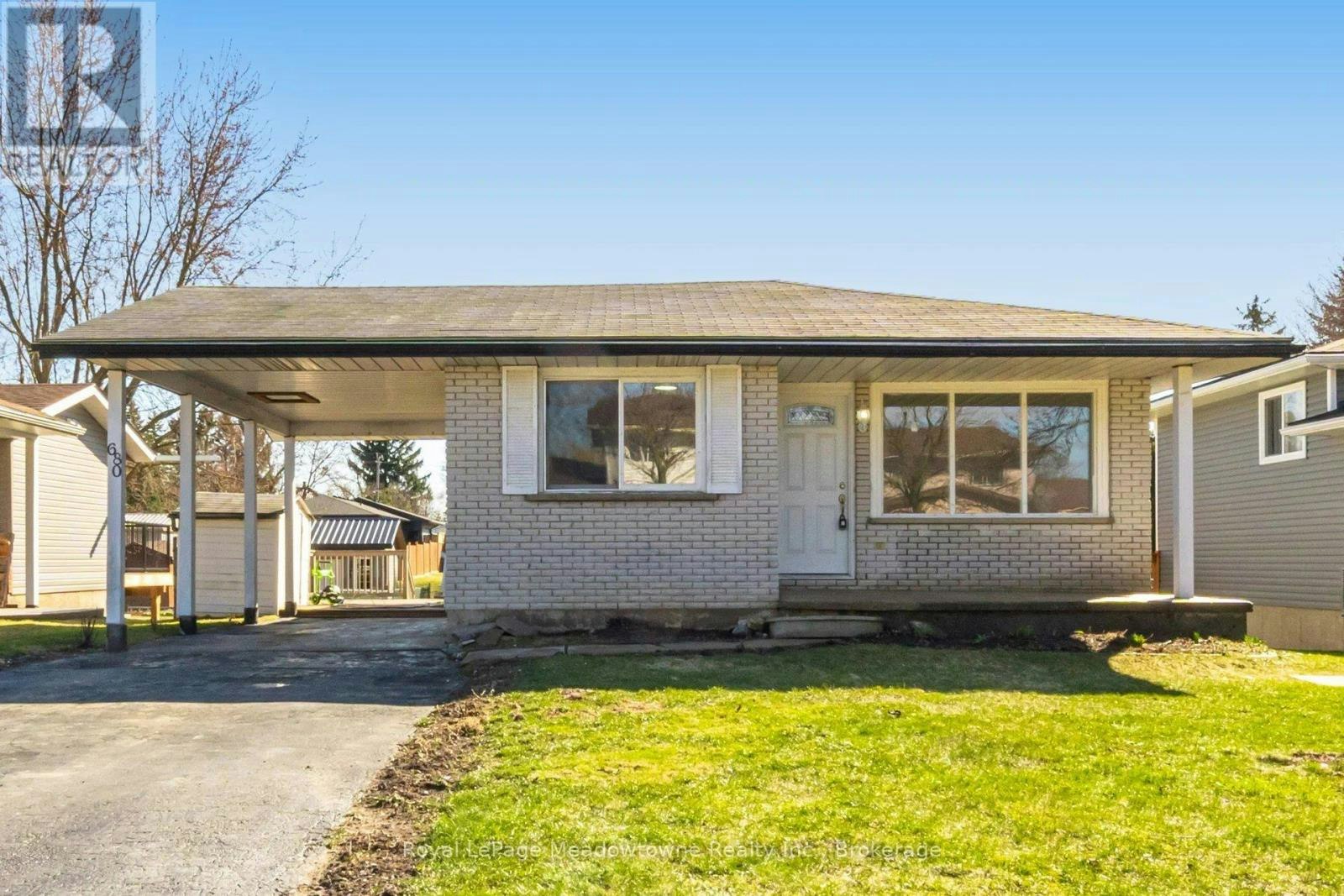 680 Raglan Street, Minto, ON, N0G 2P0