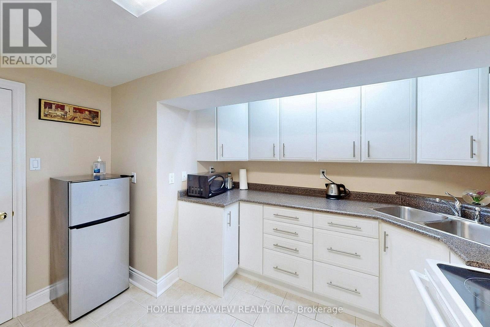39 Shenstone(basement Road, Toronto, ON, M2R 3B3 - 17