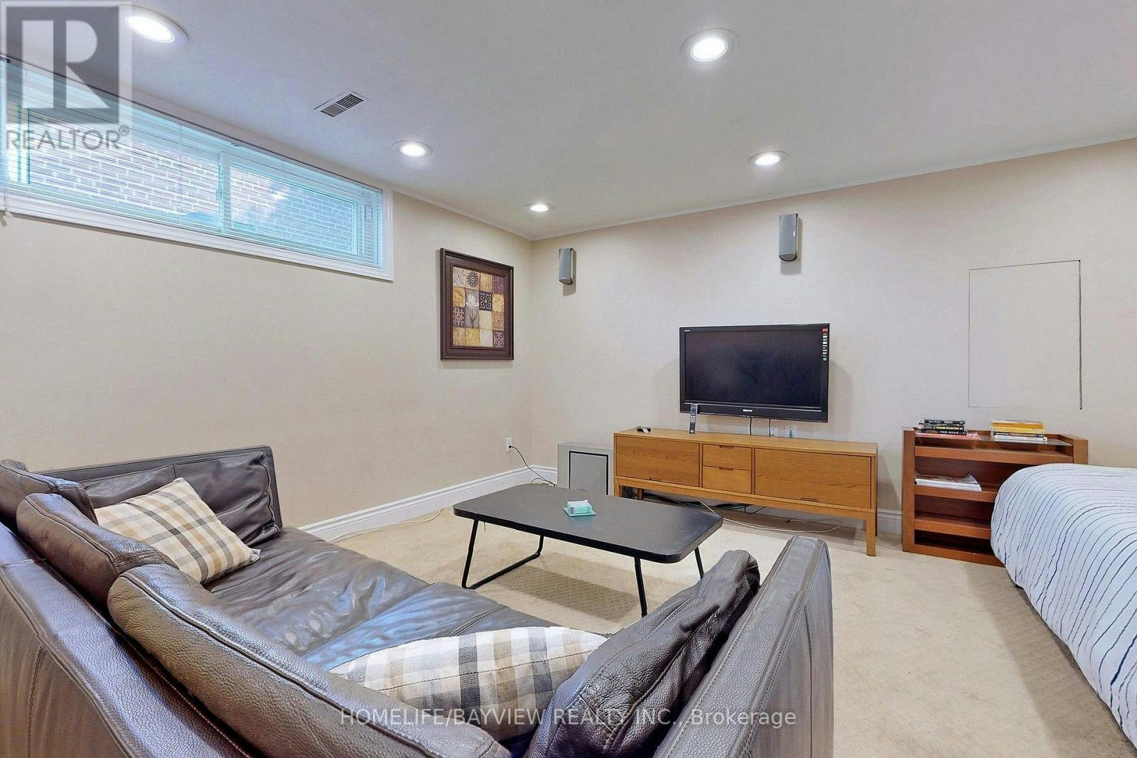 39 Shenstone(basement Road, Toronto, ON, M2R 3B3 - 9