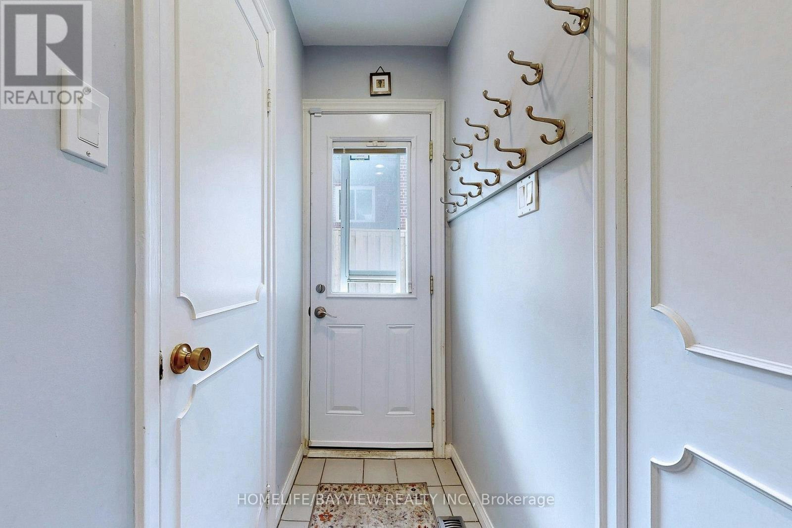 39 Shenstone(basement Road, Toronto, ON, M2R 3B3 - 3