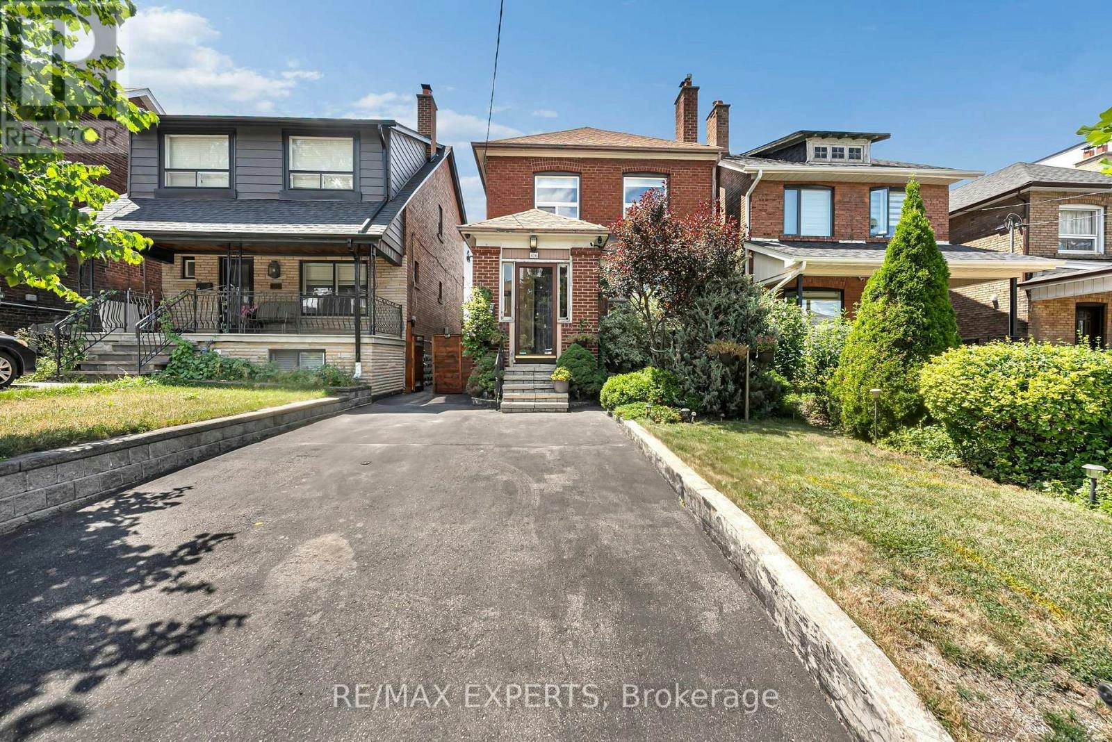 406 Lauder Avenue, Toronto, ON, M6E 3J2