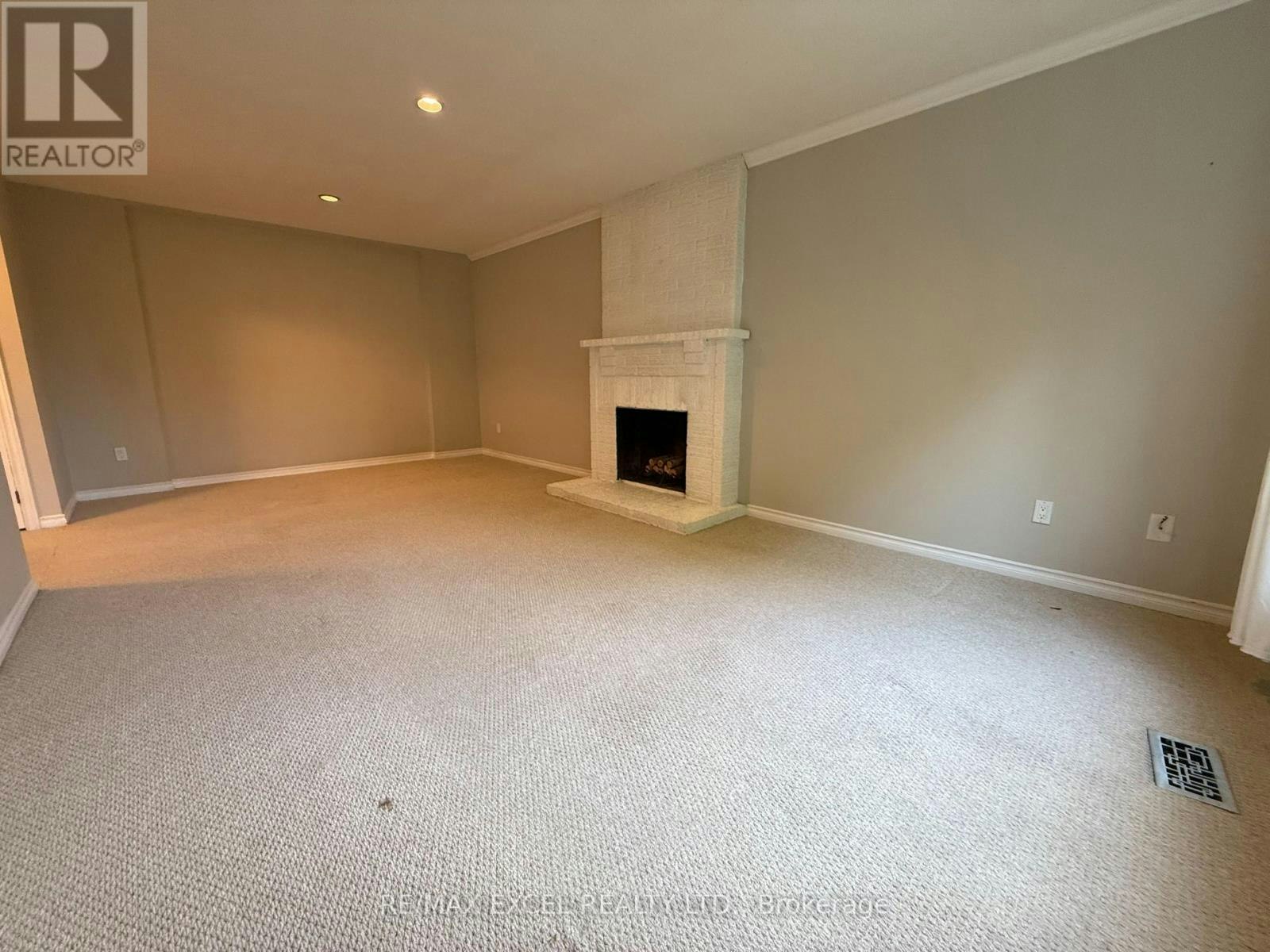 LOWER-197 Lancaster Avenue, Newmarket, ON, L3Y 5X1 - 3