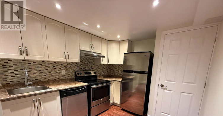 LOWER-197 Lancaster Avenue, Newmarket, ON, L3Y 5X1 - 6