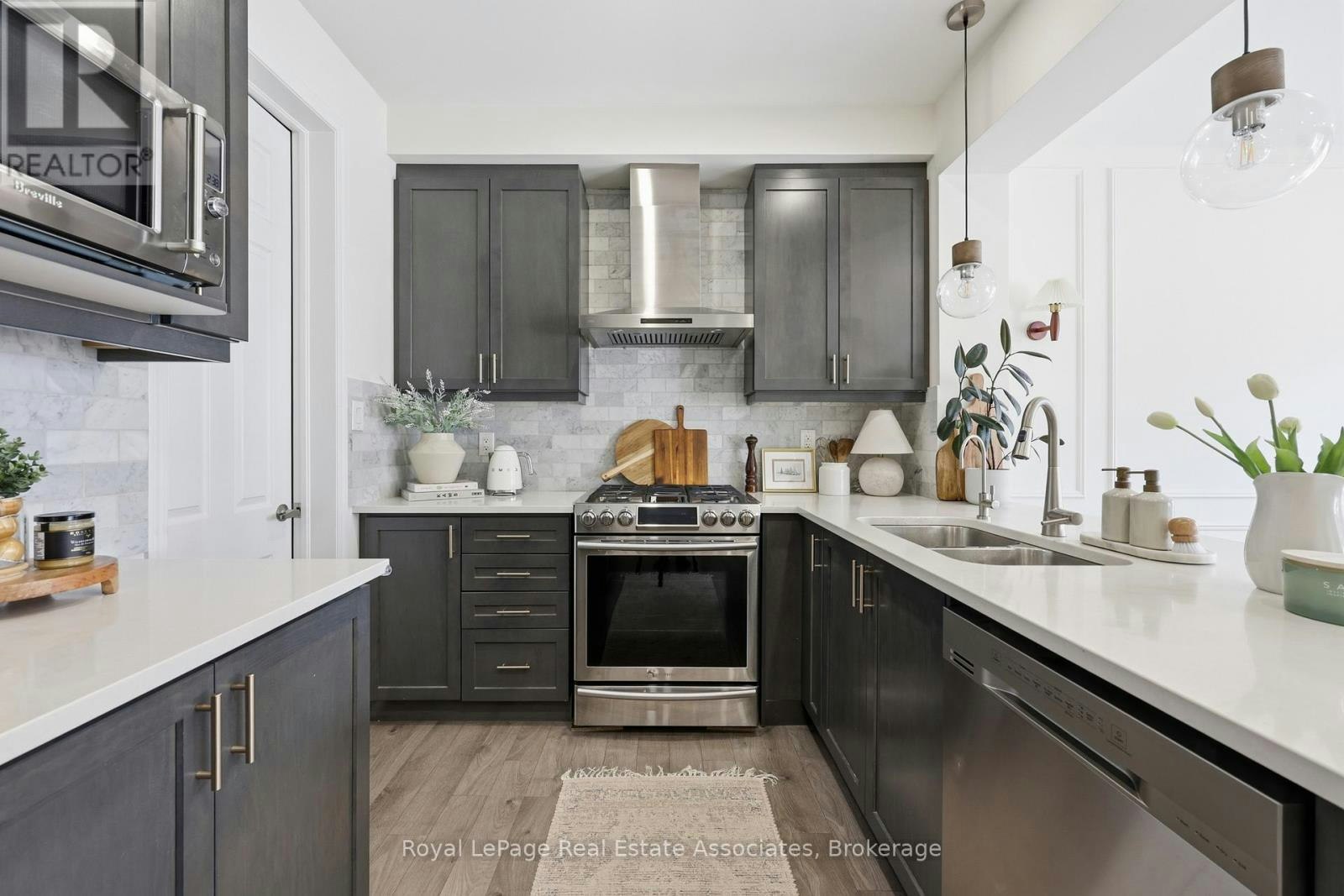 27-1222 Rose Way, Milton, ON, L9E 1P2