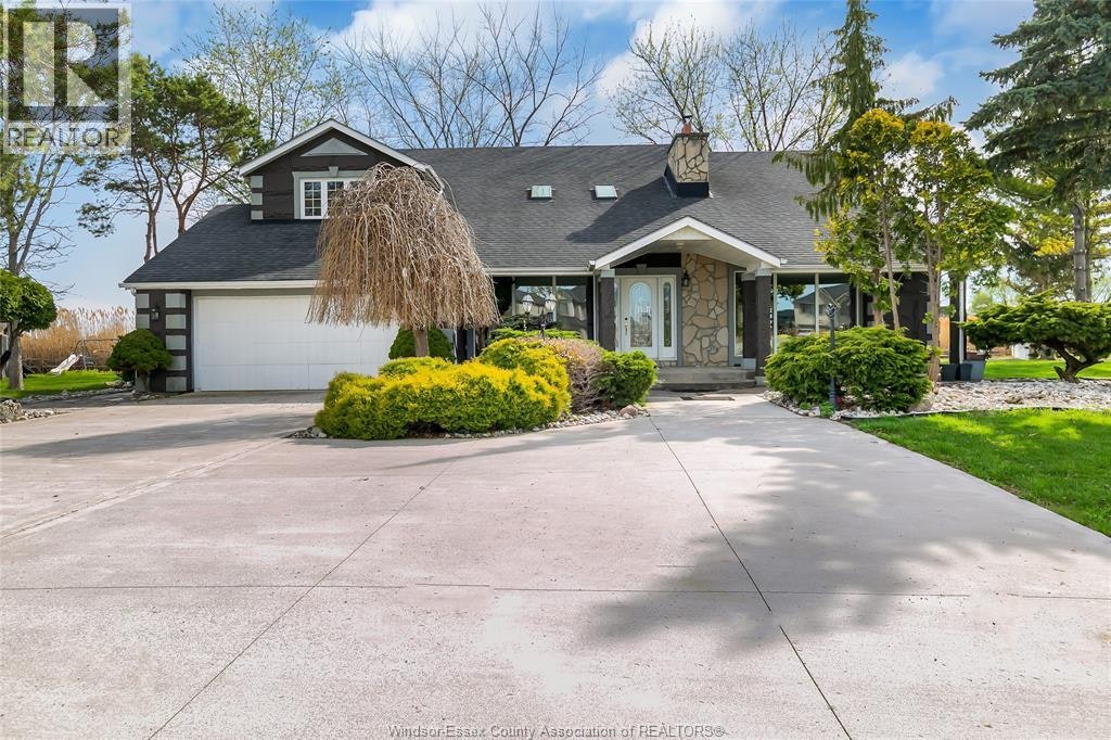 112 County 22 Road, Lakeshore, ON, N8L 1H8