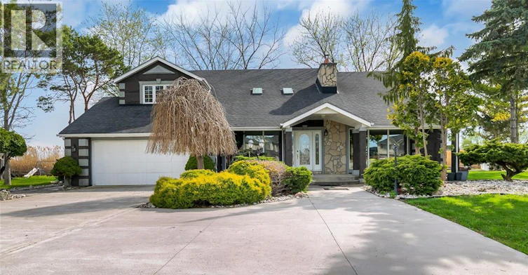 112 County 22 Road, Lakeshore, ON, N8L 1H8