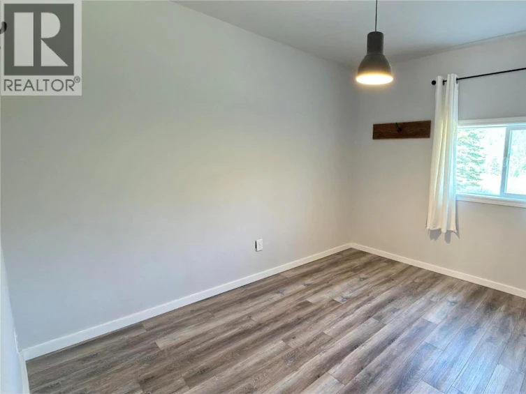 425 Everette Avenue, Greenwood, BC, V0H 1J0 - 18