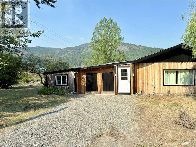 425 Everette Avenue, Greenwood, BC, V0H 1J0