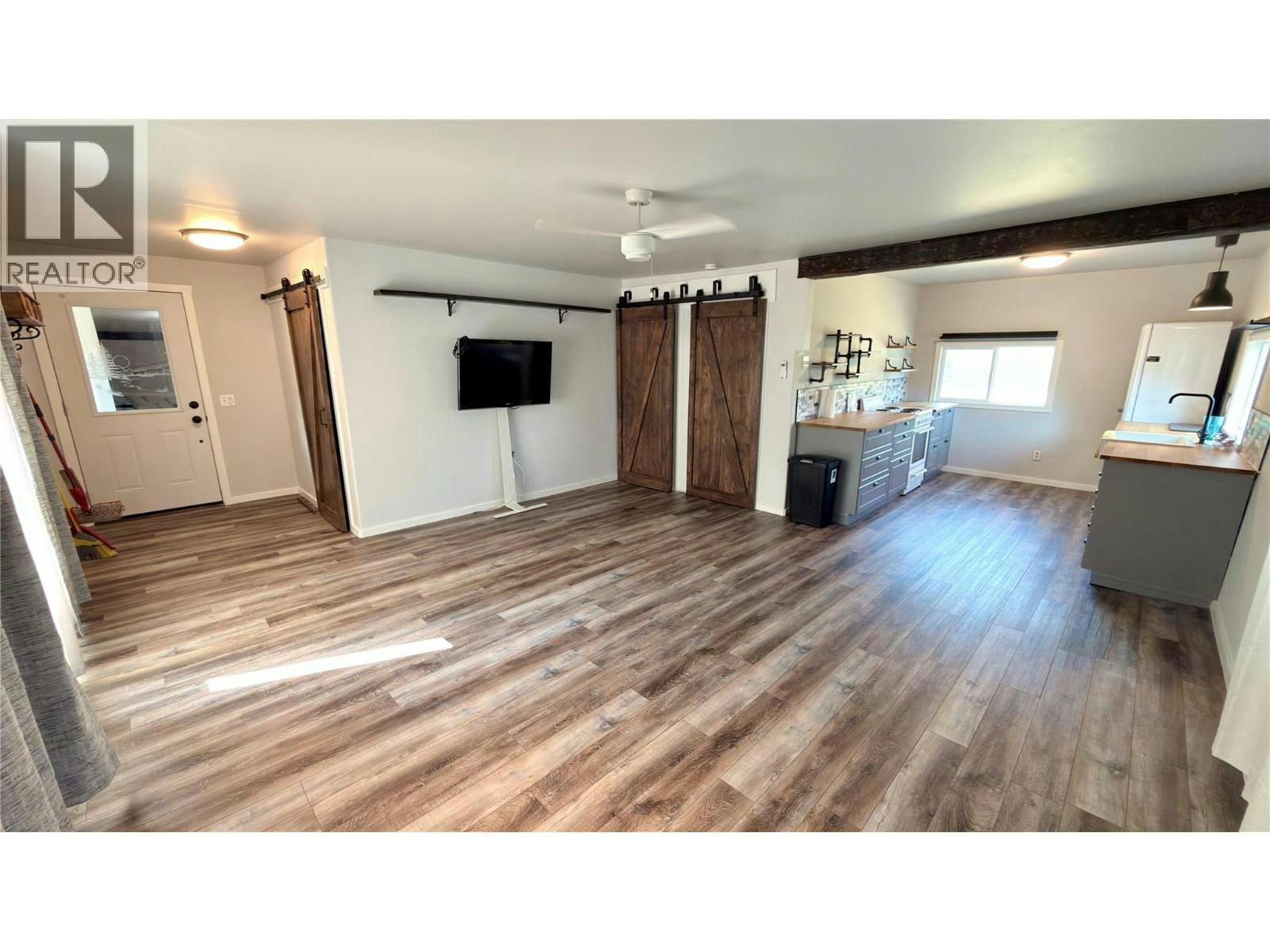425 Everette Avenue, Greenwood, BC, V0H 1J0 - 15
