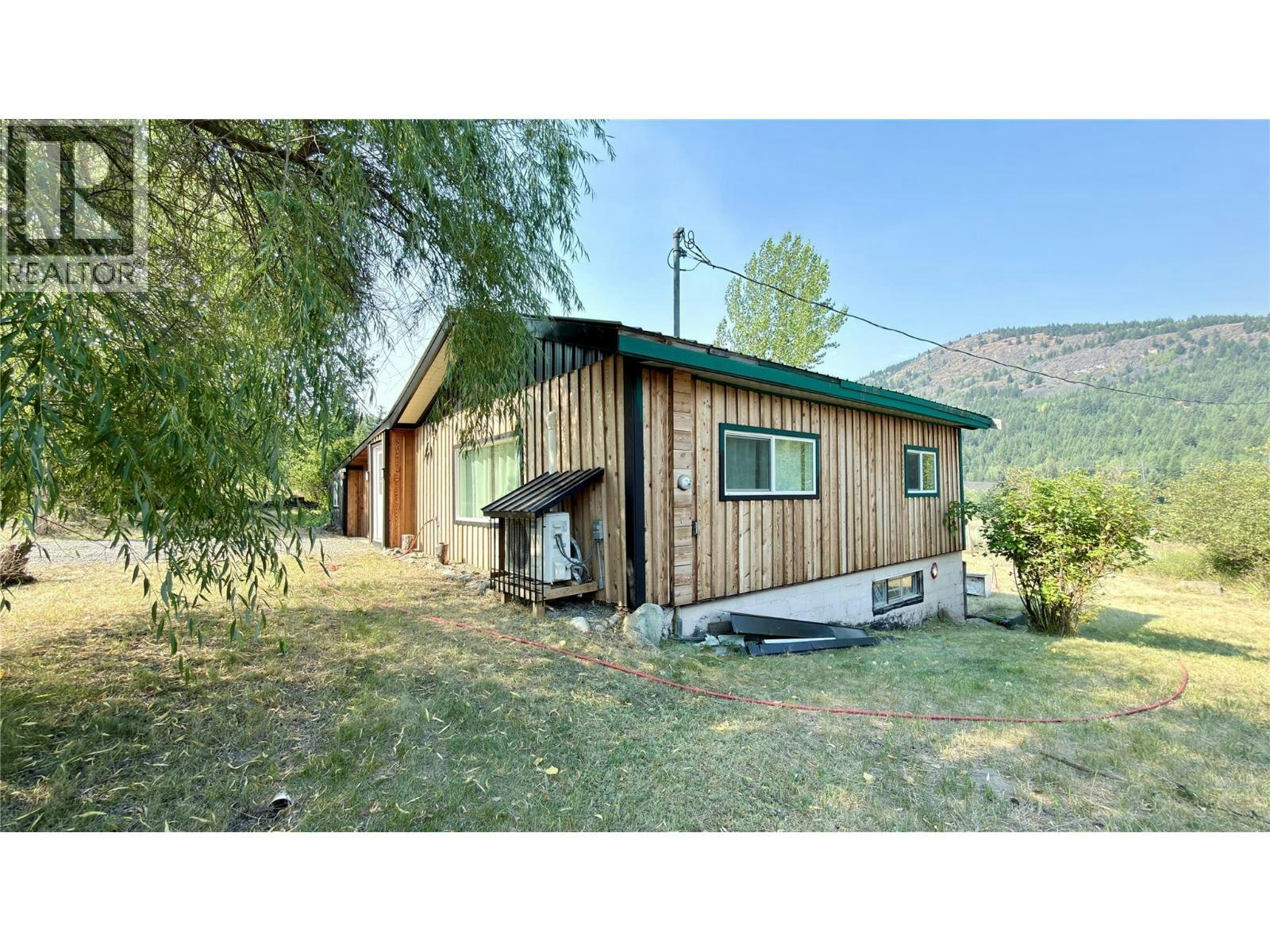 425 Everette Avenue, Greenwood, BC, V0H 1J0 - 7