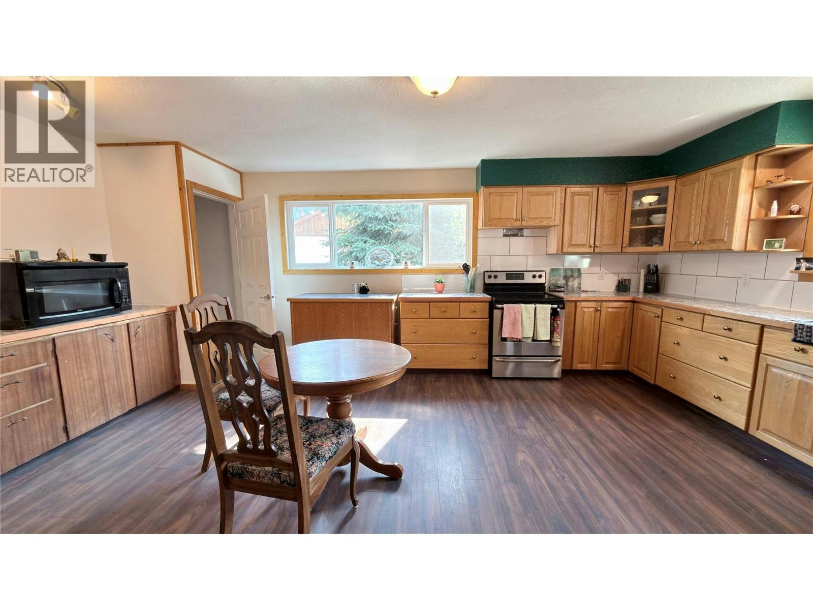 503 Woodgreen Crescent, Greenwood, BC, V0H 1J0 - 8