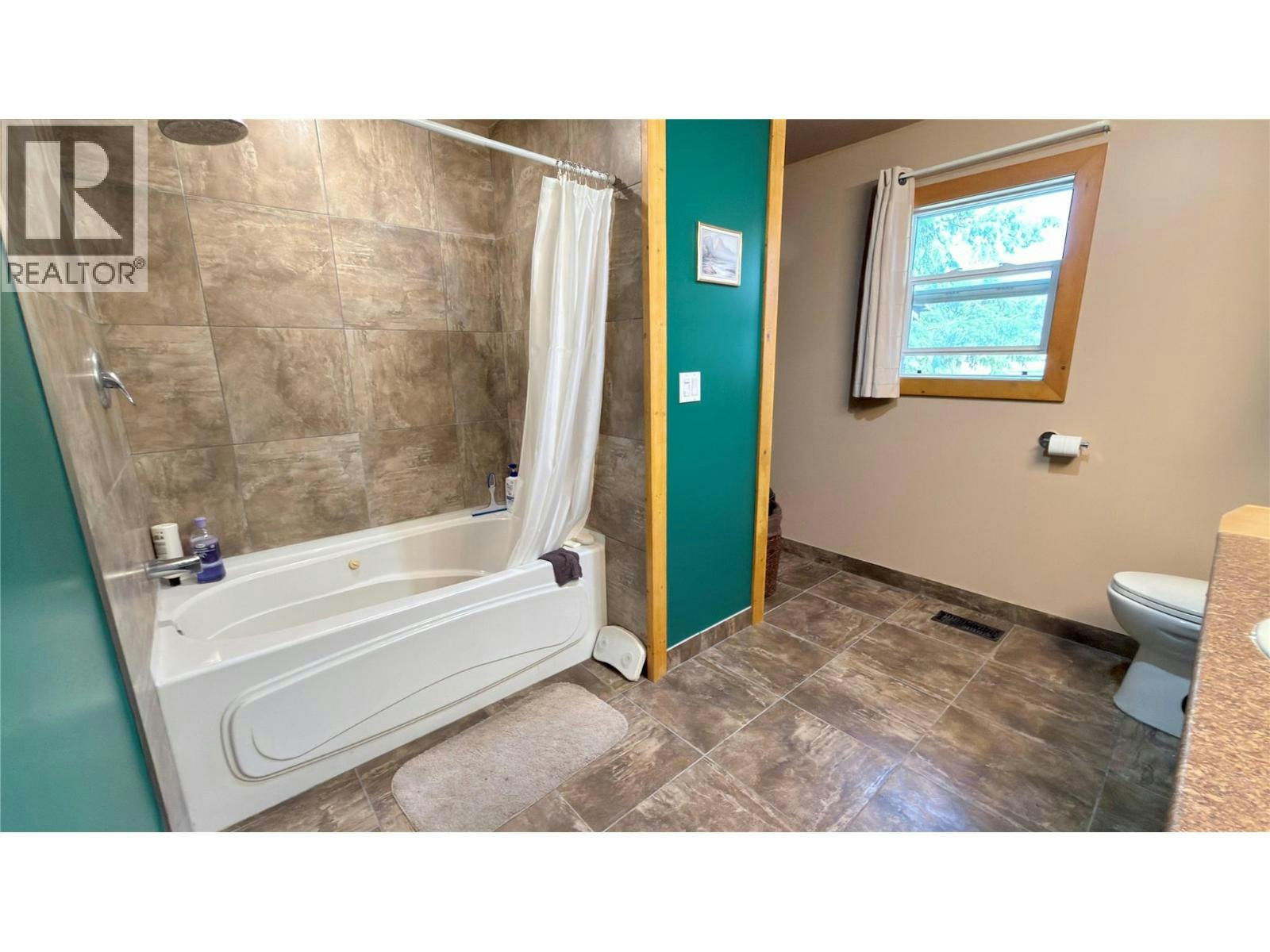 503 Woodgreen Crescent, Greenwood, BC, V0H 1J0 - 16