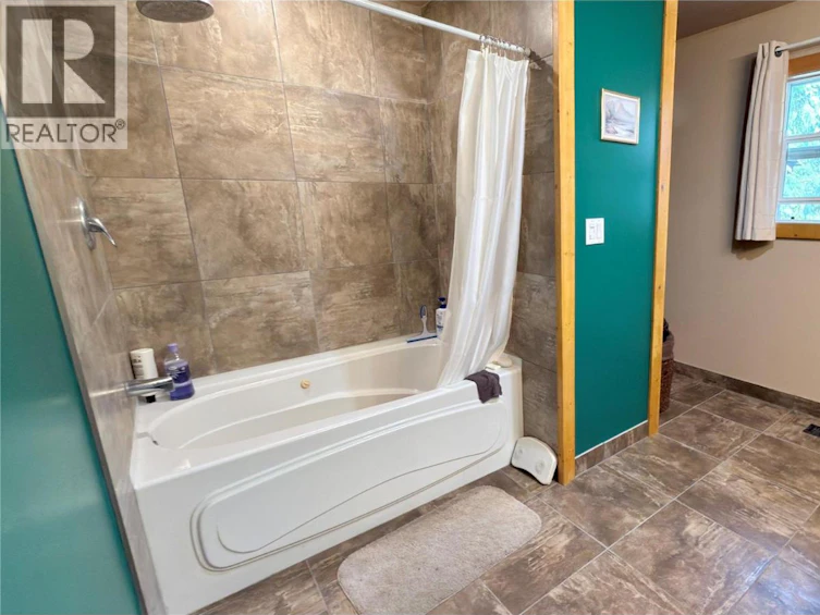 503 Woodgreen Crescent, Greenwood, BC, V0H 1J0 - 16
