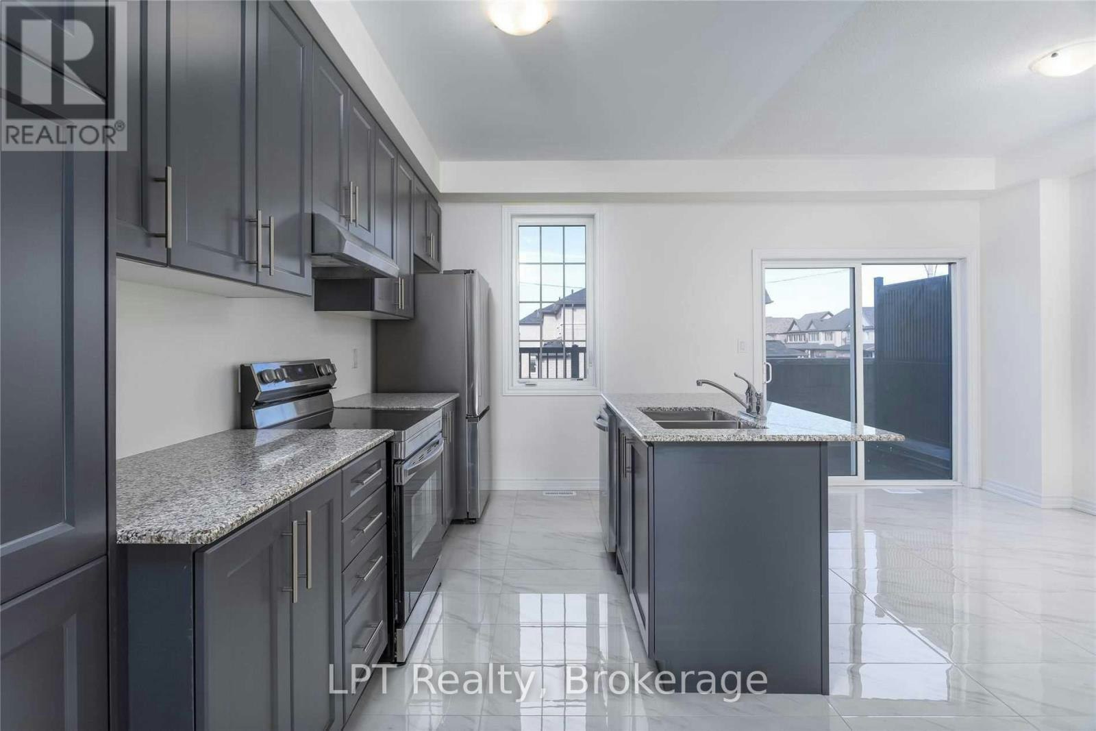 15 Honey Crisp Lane, Clarington, ON, L1C 7H7 - 11