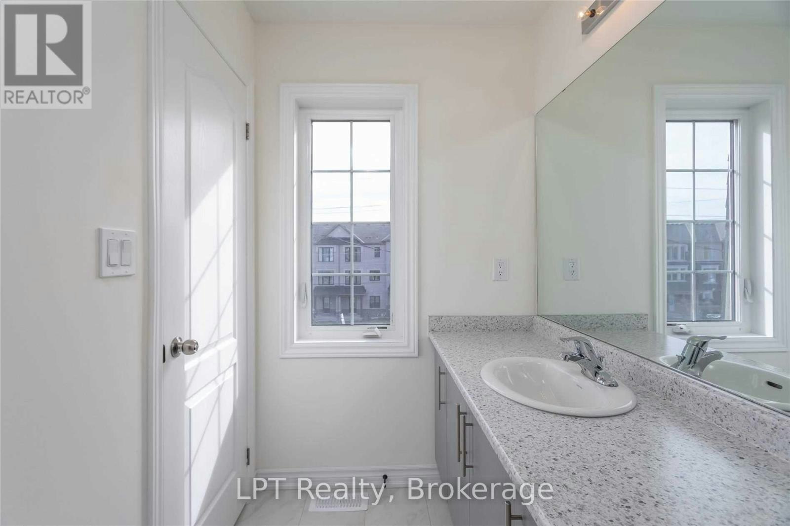 15 Honey Crisp Lane, Clarington, ON, L1C 7H7 - 31