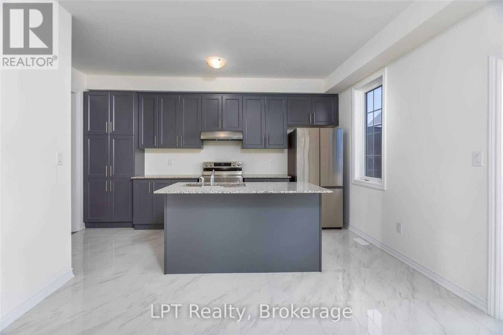 15 Honey Crisp Lane, Clarington, ON, L1C 7H7 - 10