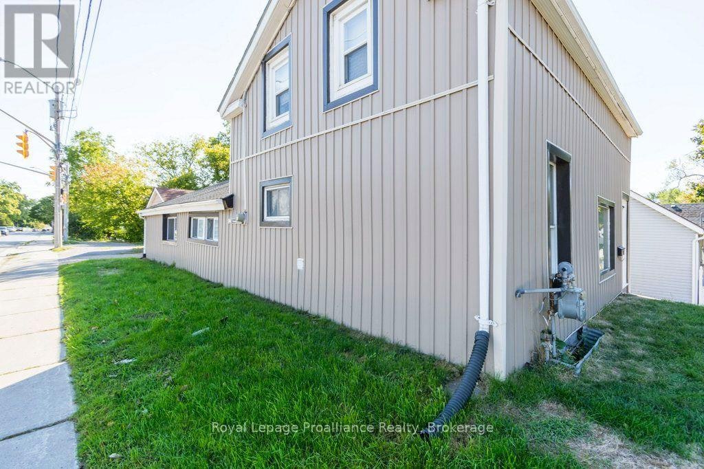 95 Grier Street, Belleville, ON, K8P 3A2 - 2