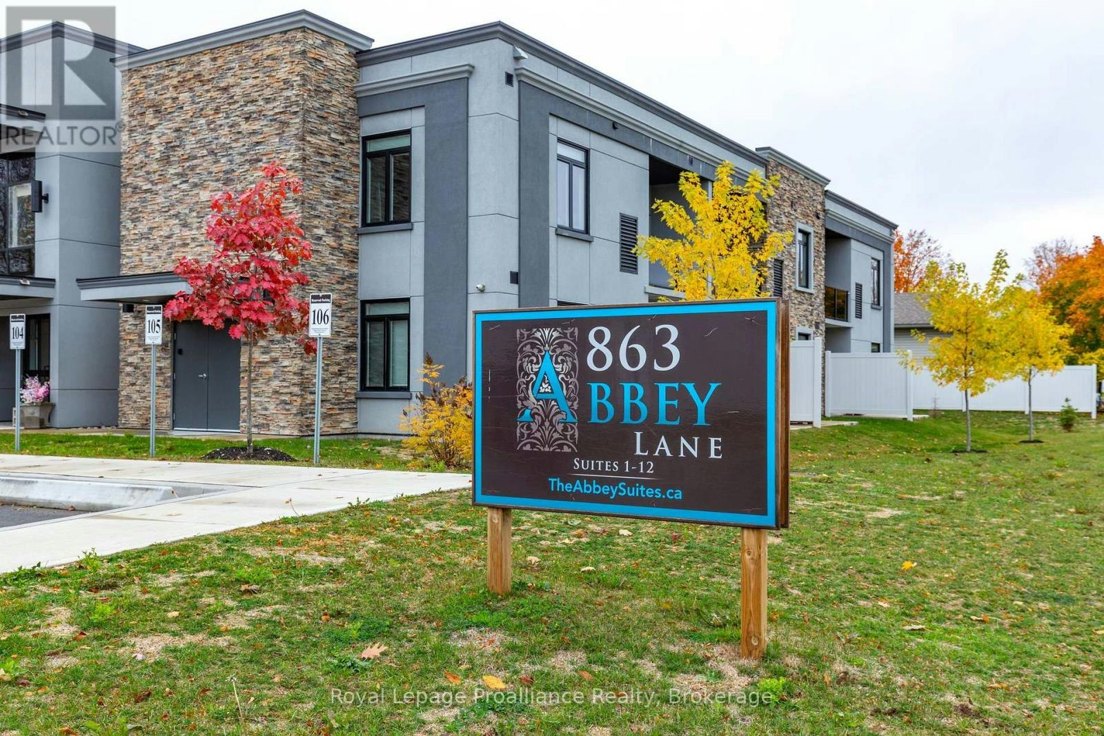 206-863 Abbey Lane, Peterborough, ON, K9H 0J3