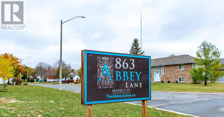 206-863 Abbey Lane, Peterborough, ON, K9H 0J3 - 2