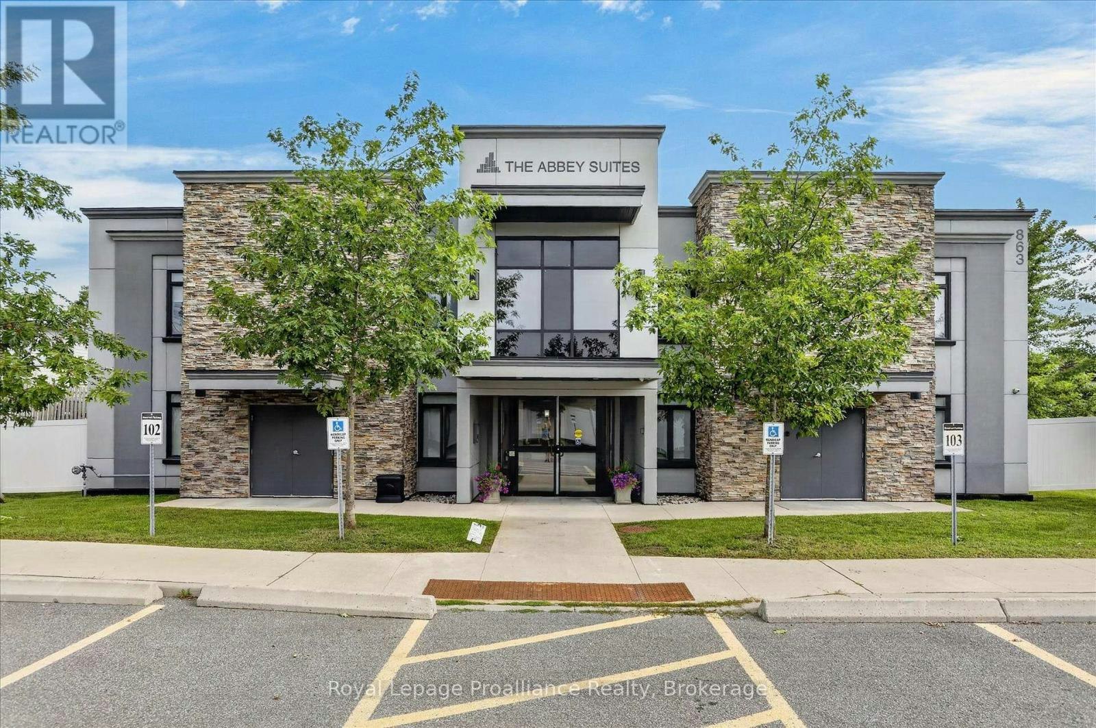 206-863 Abbey Lane, Peterborough, ON, K9H 0J3