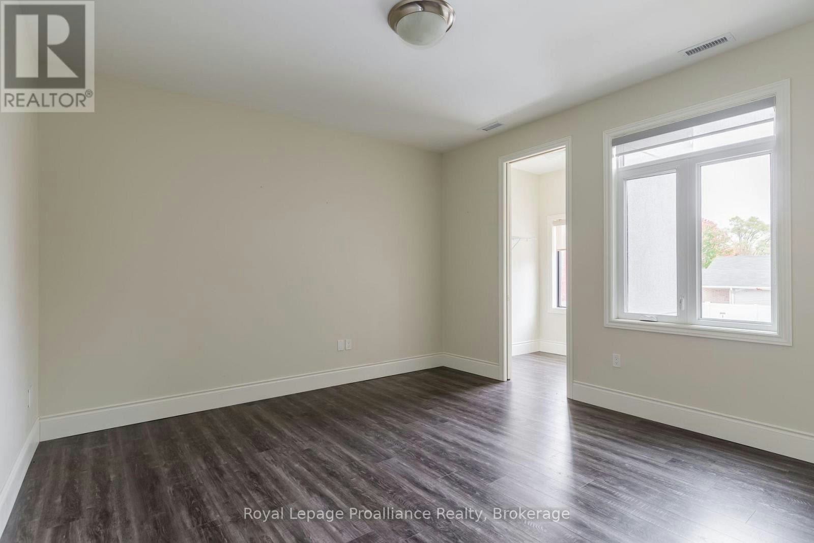206-863 Abbey Lane, Peterborough, ON, K9H 0J3 - 16