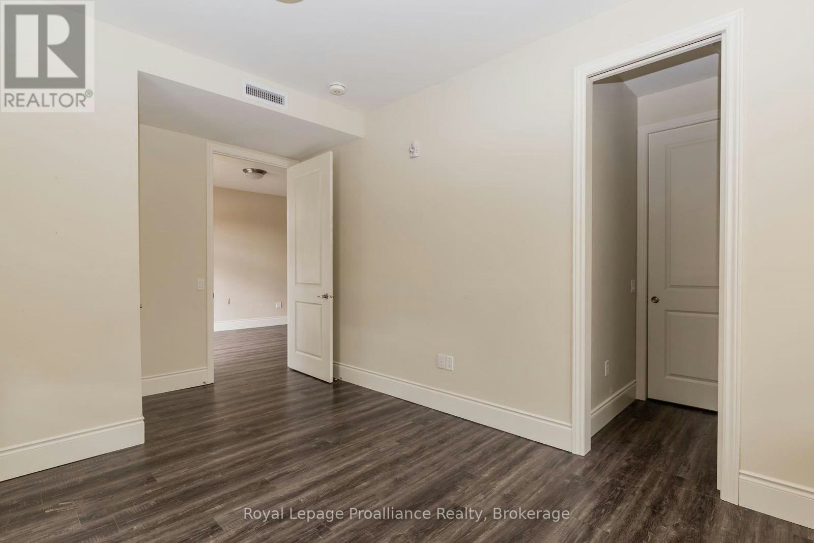 206-863 Abbey Lane, Peterborough, ON, K9H 0J3 - 13