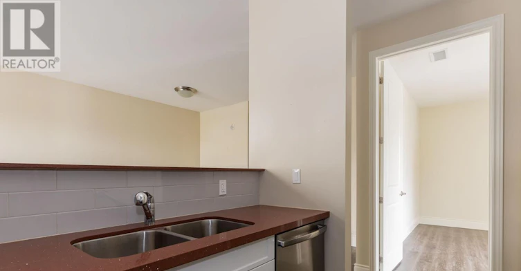 206-863 Abbey Lane, Peterborough, ON, K9H 0J3 - 9