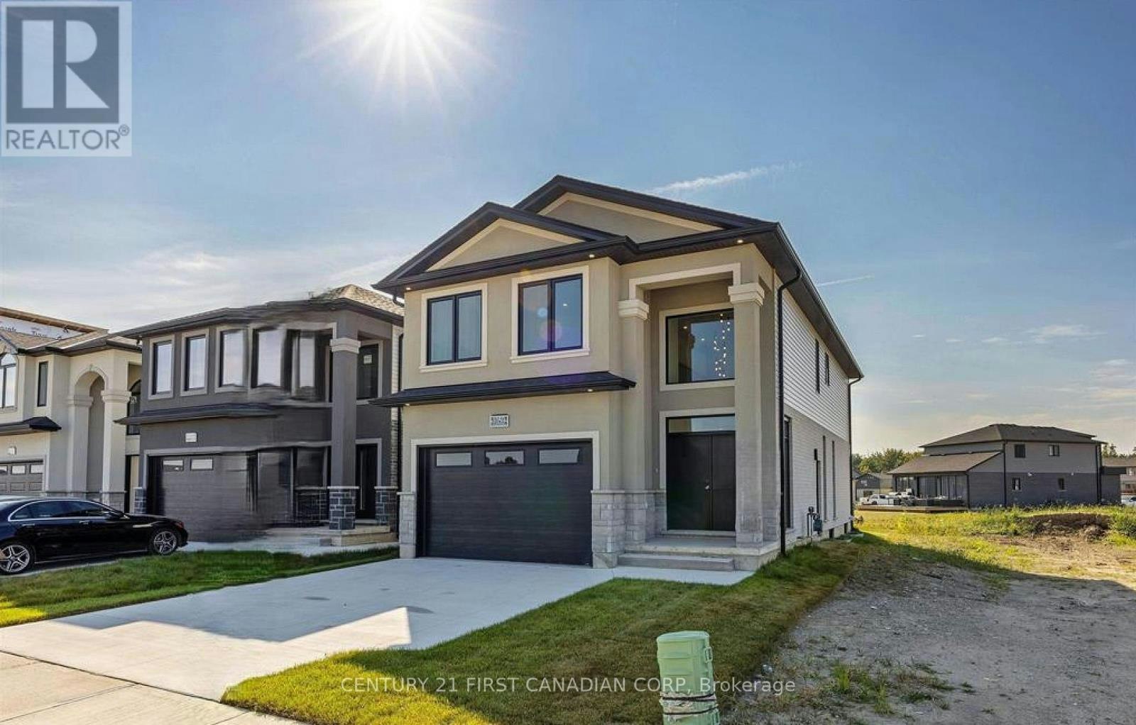 UPPER-1045 Karenana Road, London, ON, N6M 0K2 - 2