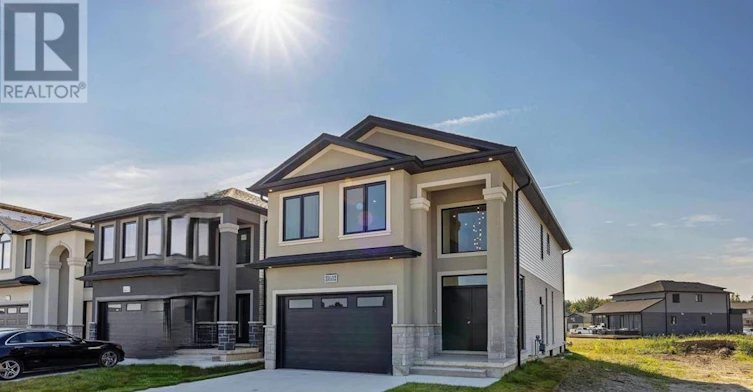 UPPER-1045 Karenana Road, London, ON, N6M 0K2 - 2